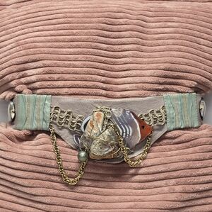 Vintage Artistic Embellished Shell Metal Fish Gray Leather Nautical Boho Belt S